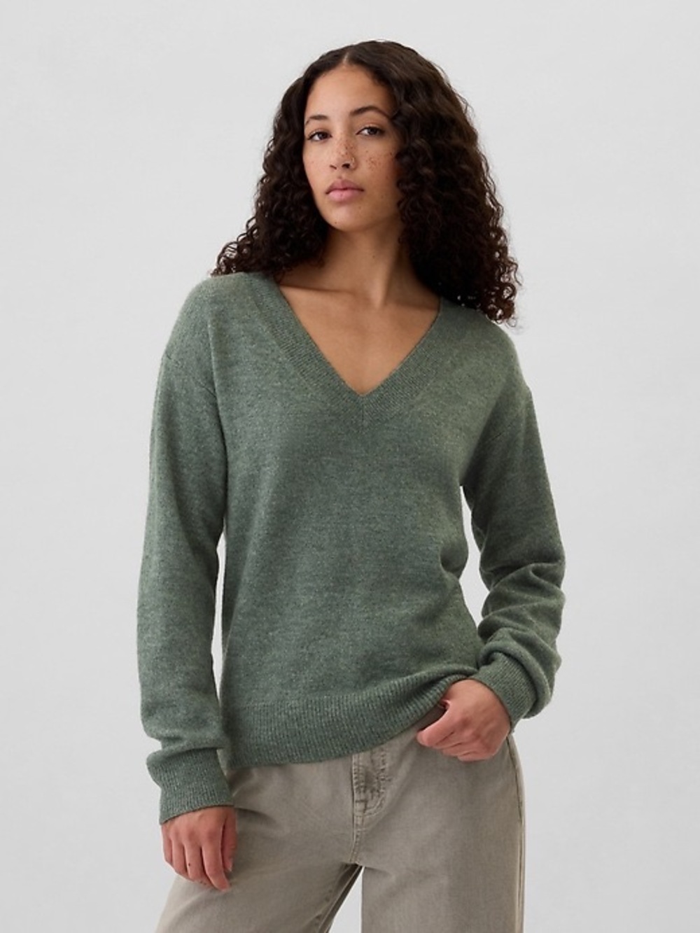 GAP Women's V-Neck Sweater in Sage Green